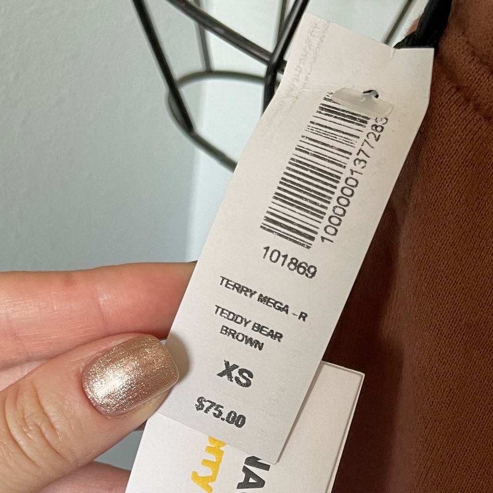 FINAL PRICE OR GOING TO RETURN - NWT TNA / ARITZIA COZY FLEECE SWEATPANTS 🤎 - Picture 9 of 9